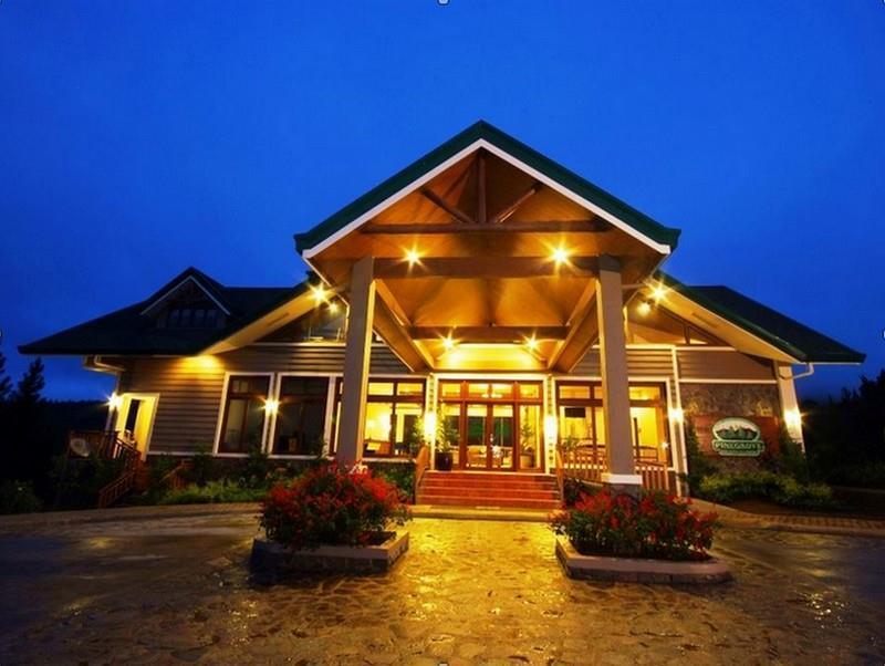 Pinegrove Lodge Mountain Resort Кагаян-де-Оро Экстерьер фото